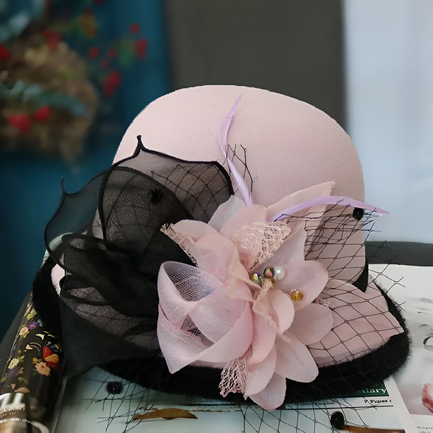 Chapeau Melon.Cloche Femme à Fleur