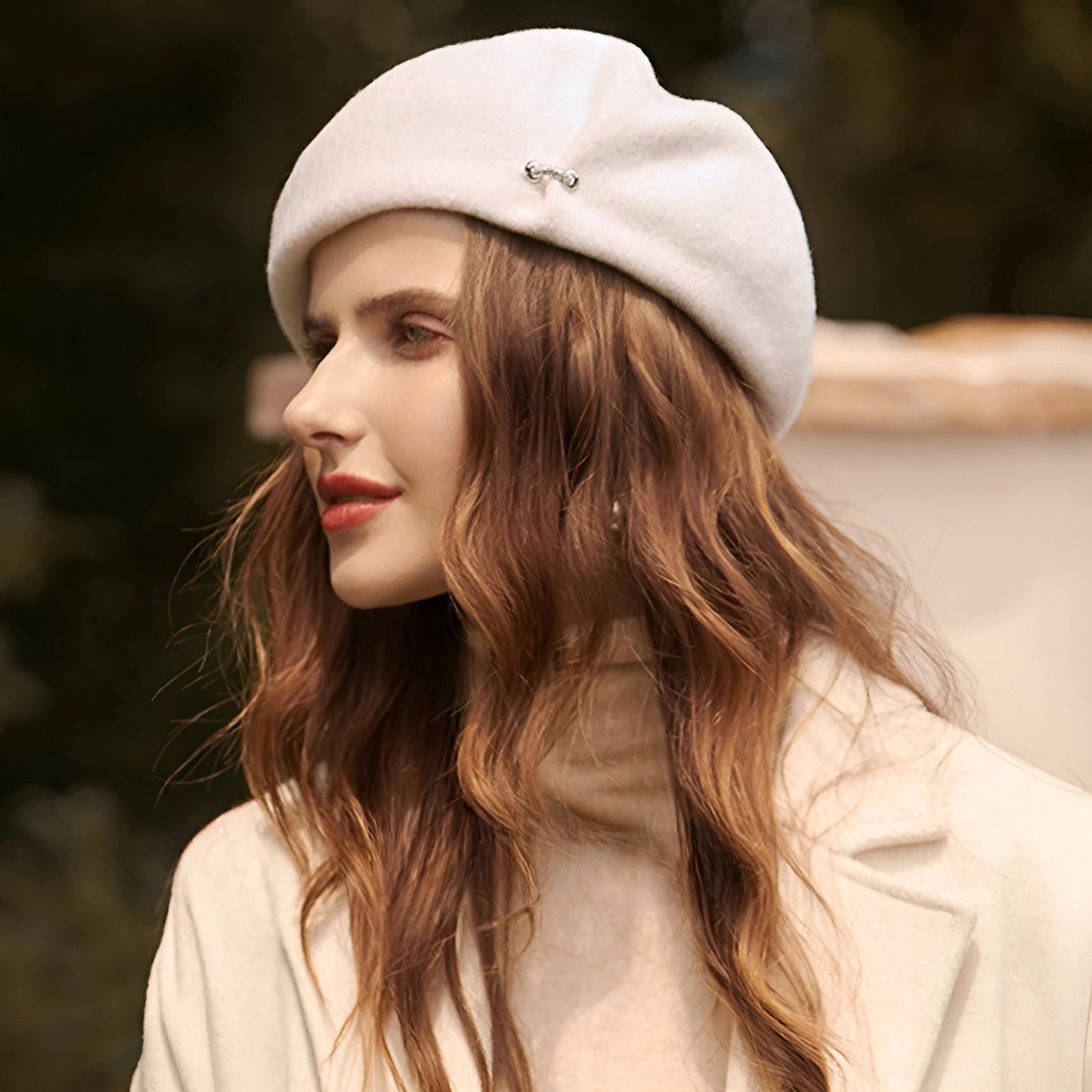 Béret Femme Raffiné avec Broche – Charme Parisien