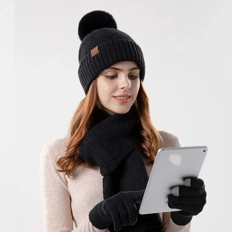 Ensemble Femme Bonnet, Écharpe et Gants en tricot