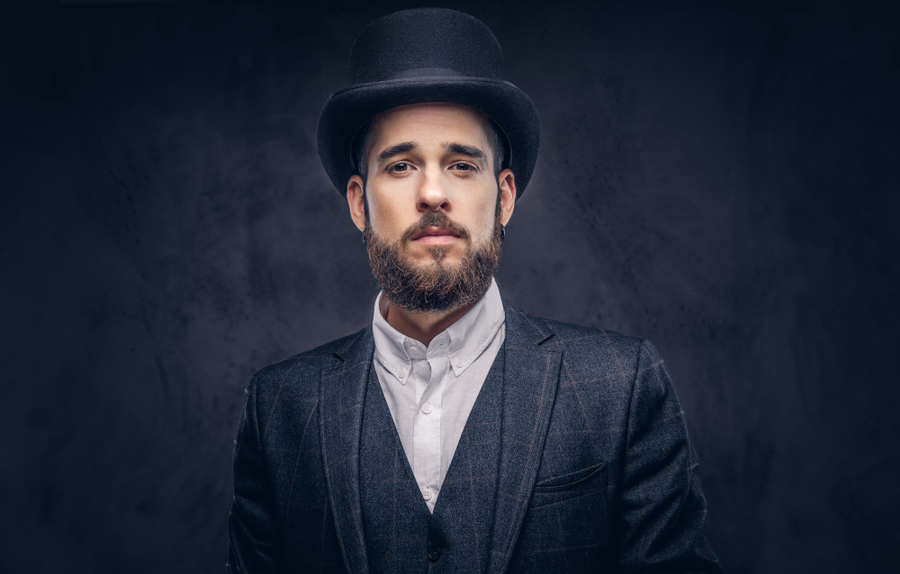 Guide Complet : Comment Choisir le Chapeau ou Béret Parfait pour Mettre en Valeur Votre Visage ?