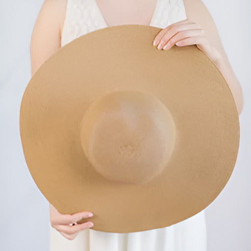 Chapeau de Paille - GoldenGaze