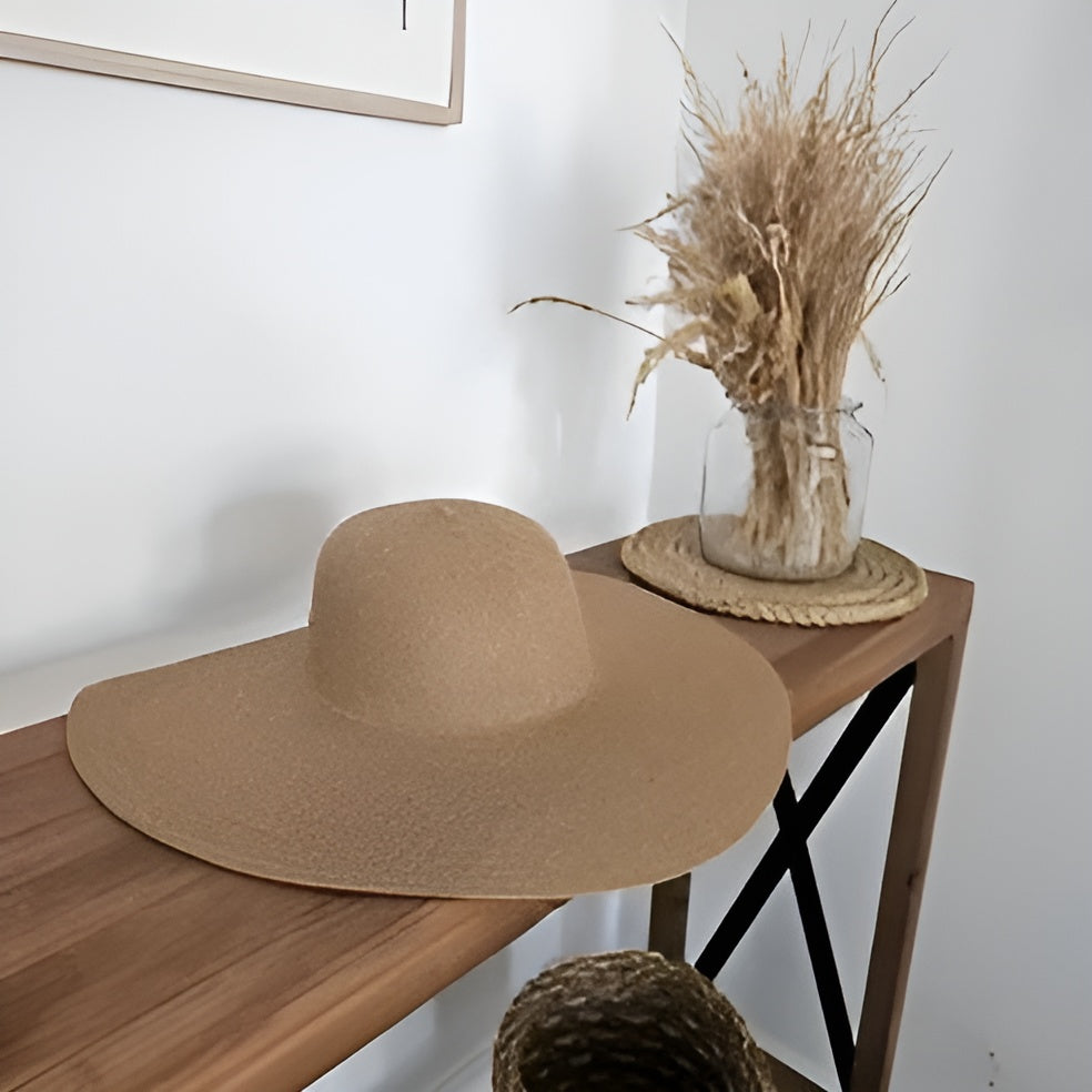 Chapeau de Paille - GoldenGaze