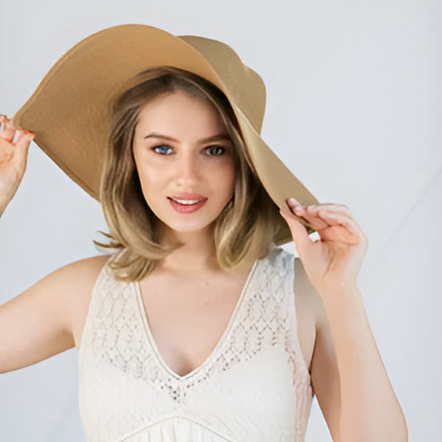 Chapeau de Paille - GoldenGaze