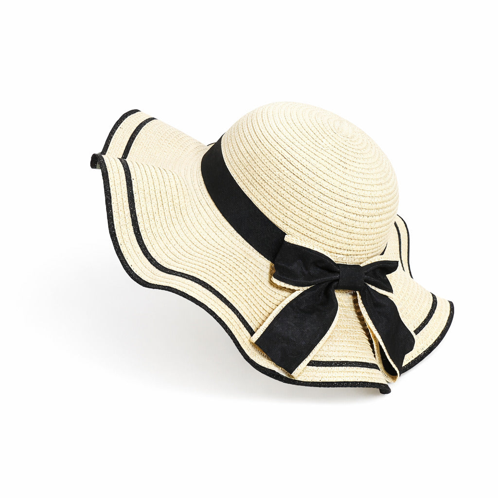 Chapeau de Paille - ChicChroma