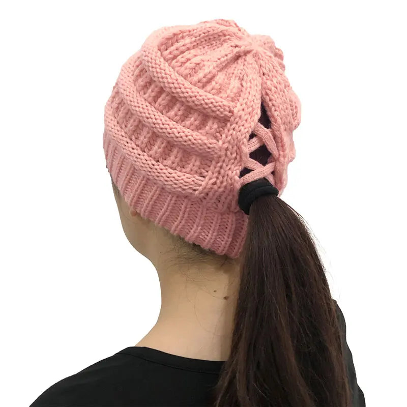 Bonnet Femme Hiver avec Ouverture pour Queue de Cheval - Pony