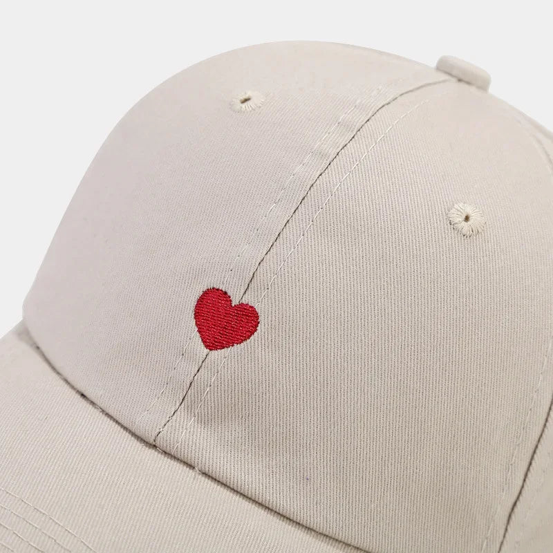 Casquette Minimaliste avec Cœur Brodé - Amor