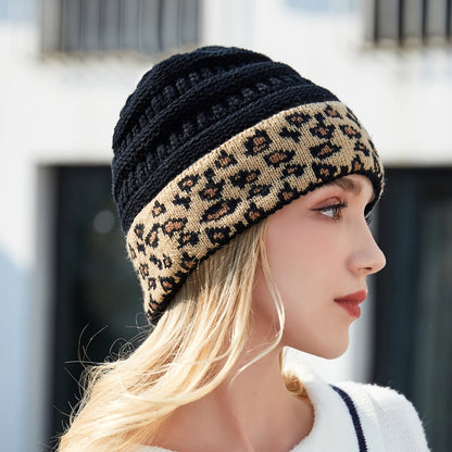 Bonnet Femme Hiver avec Revers Léopard – FelineFold